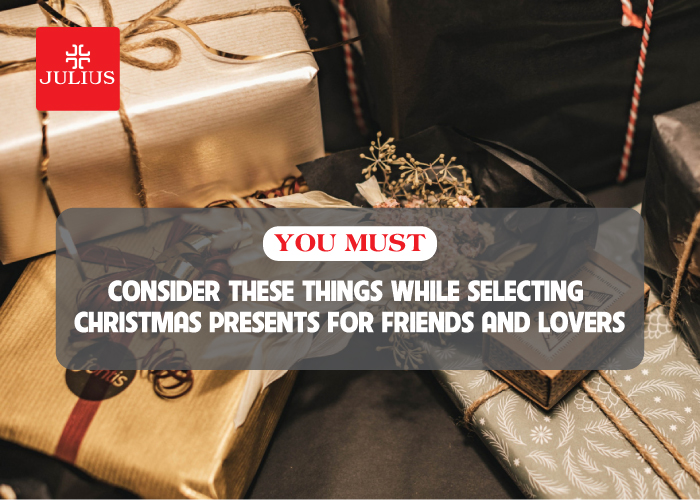 Consider these things while selecting Christmas presents for friends and lovers