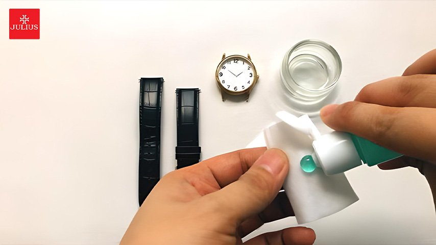 how to clean watch