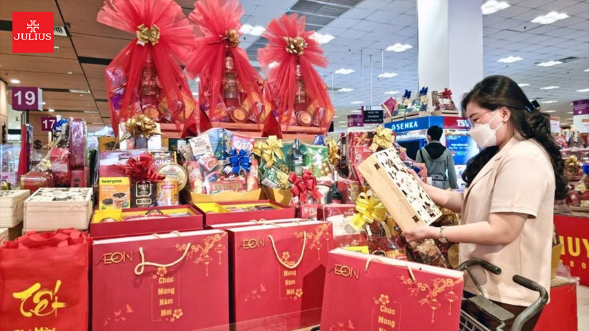 Chinese New Year gift sets